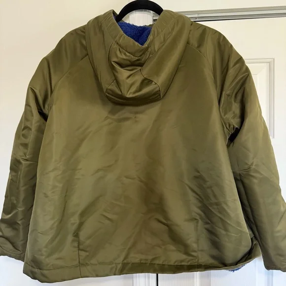 NIKE Sportswear NSW Green Blue Sherpa Reversible Hooded Jacket, Size Large, NWT